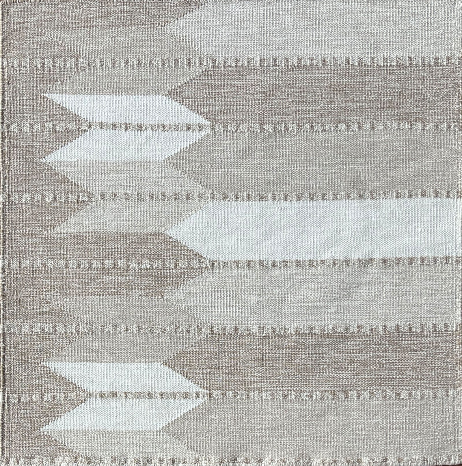 Lozenge Rep Dunes Flat
